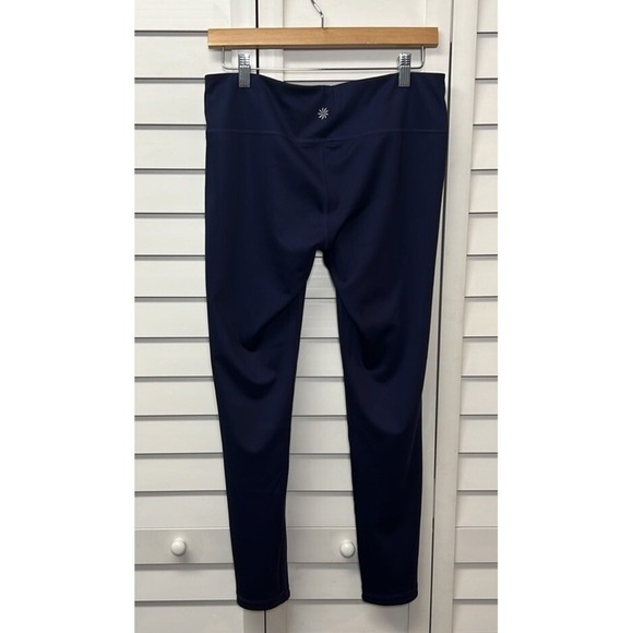 Athleta Westchester Chaturanga Reversible Leggings Size Large Navy & Blue Print - Picture 7 of 12